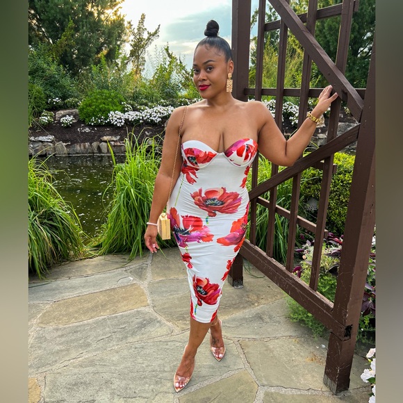 Meet your Posher, Alexa - Picture 10 of 12